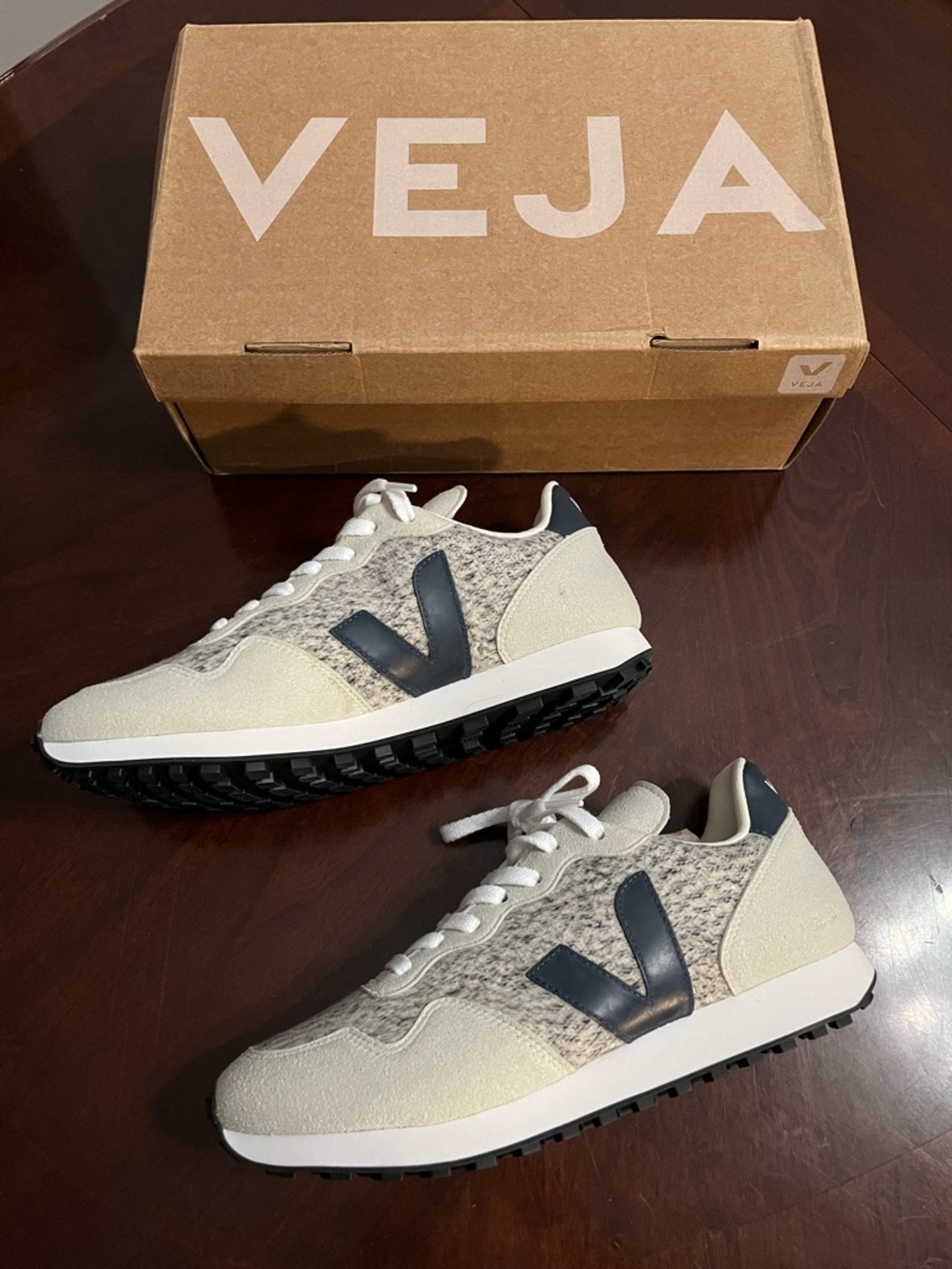 NEW IN BOX Veja SDU Flannel Snow Nautico Sneakers Vegan Recycled Fabric Men's 10